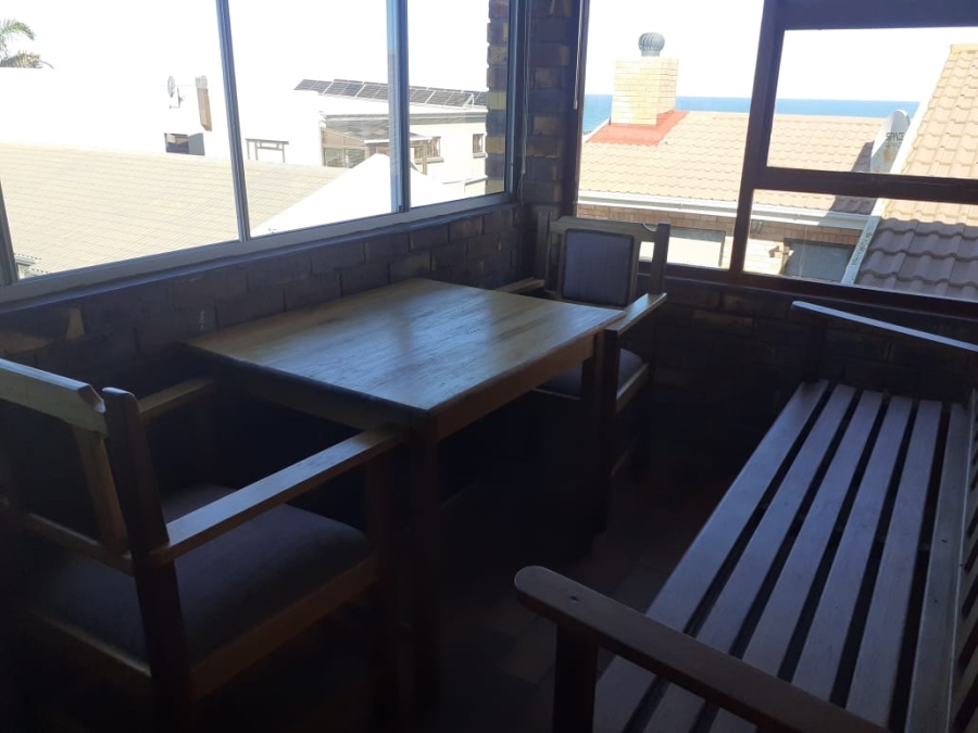 To Let 2 Bedroom Property for Rent in Wavecrest Eastern Cape